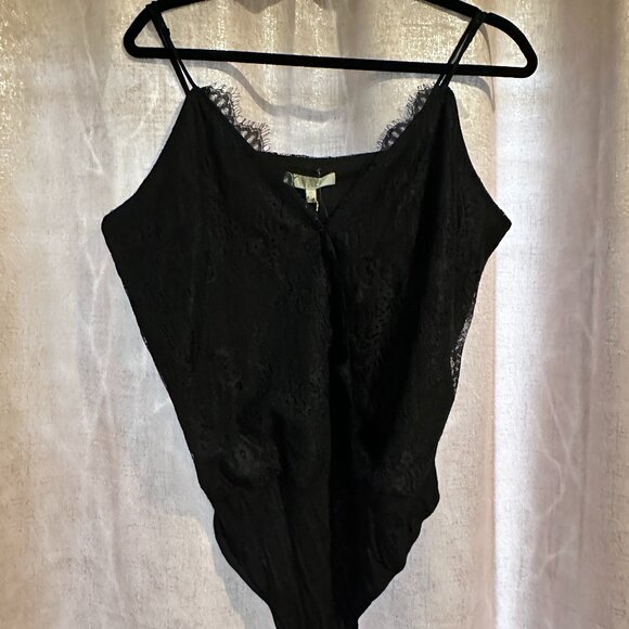 WAYF Lace Cami Bodysuit - Size XL - Picture 1 of 3